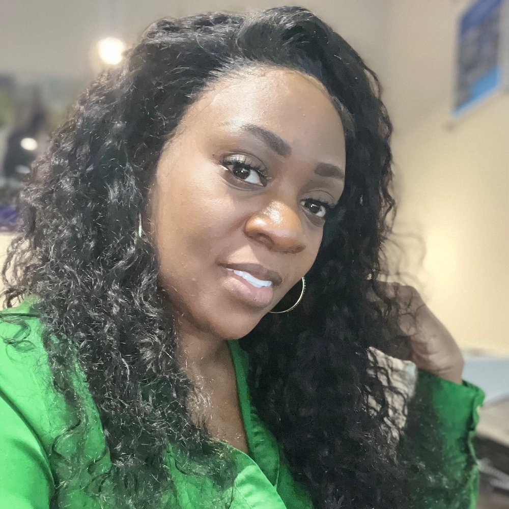 Meet your Posher, Mesha’